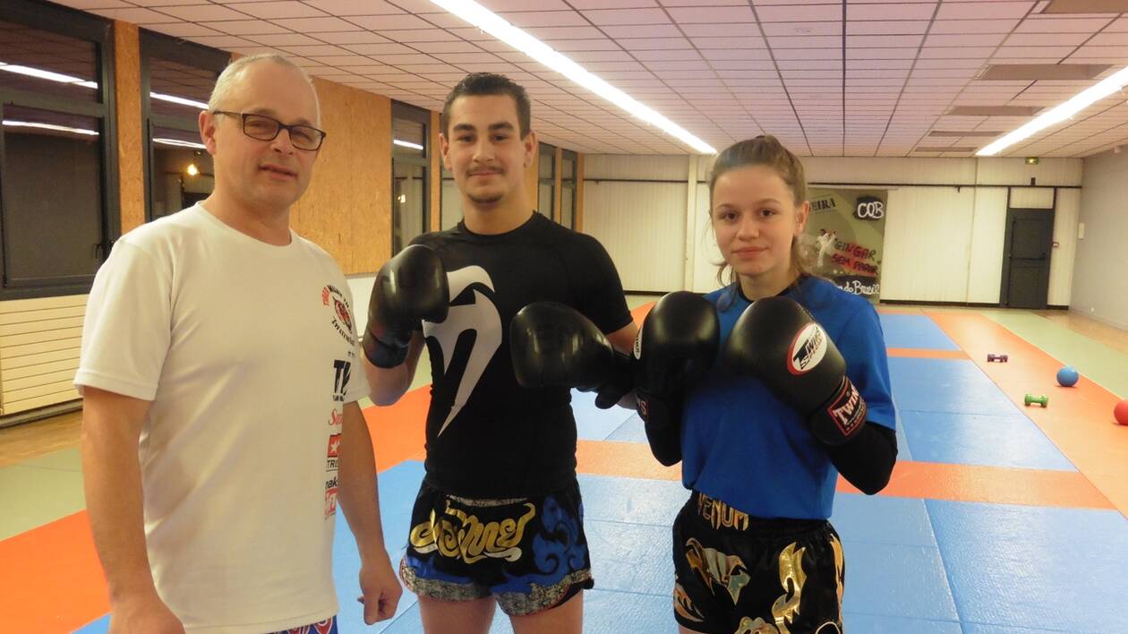 Alexis Demeter entraînement club kickboxing avec coach et partenaire