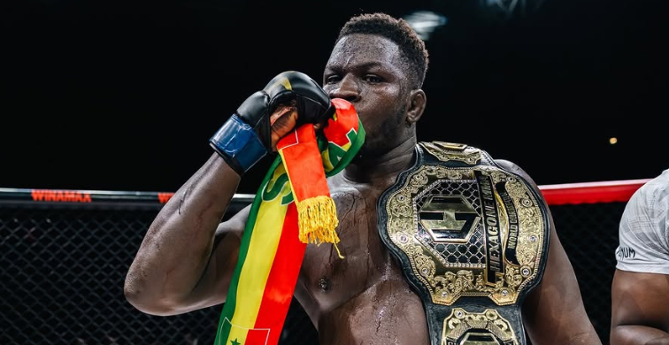 Adama Diop — Hexagone MMA 46 : Théâtre Antique d'Orange — carte
