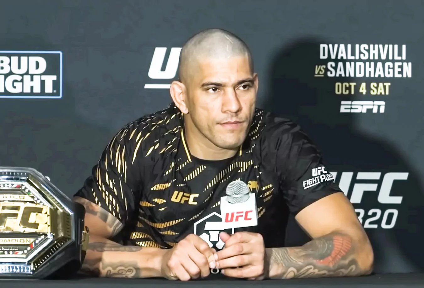 Alex Pereira Prise De Poids Et Compétitivité En UFC — Alex Pereira se confie sur ses années de galère av