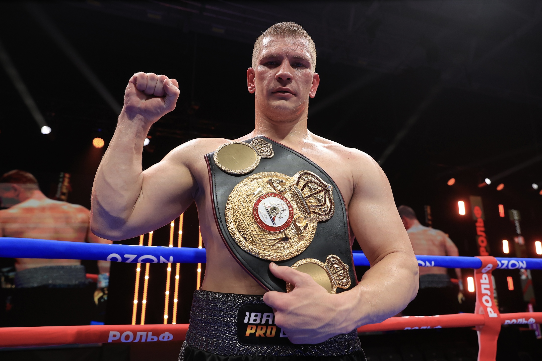 Artem Suslenkov Boxeur — Joe Joyce contre Artem Suslenkov : Retour explosif