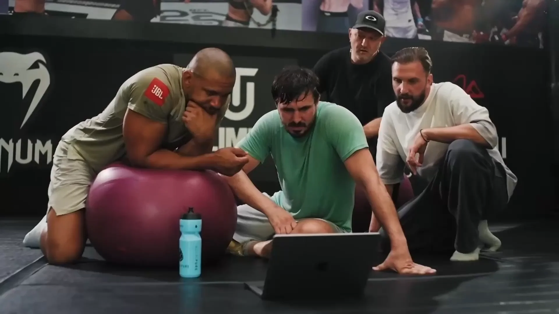 Les conseils d'Artem Vakhitov à Ciryl Gane pour battre Alex Pereira