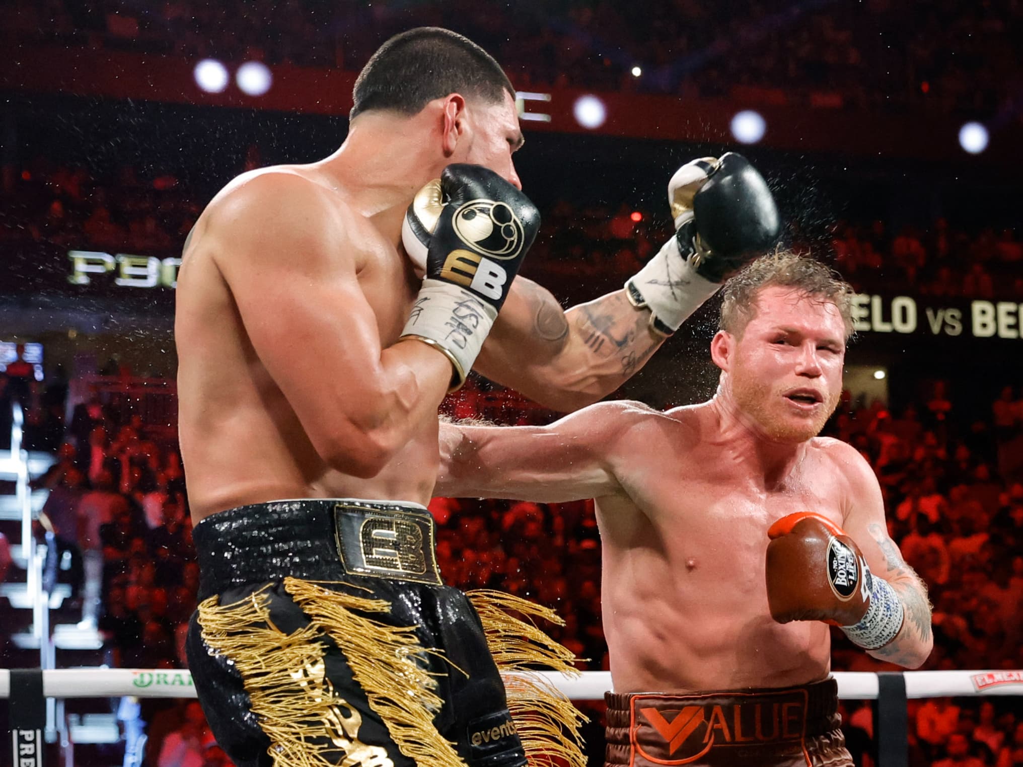 Canelo Alvarez Boxe — Mbilli vs Canelo reporté : la ceinture WBC super-m