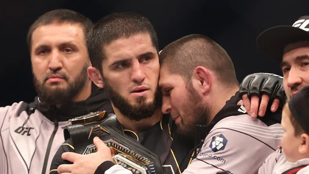 Islam Makhachev Et Khabib Nurmagomedov UFC Islam Makhachev est-il meilleur que Khabib Nurmago