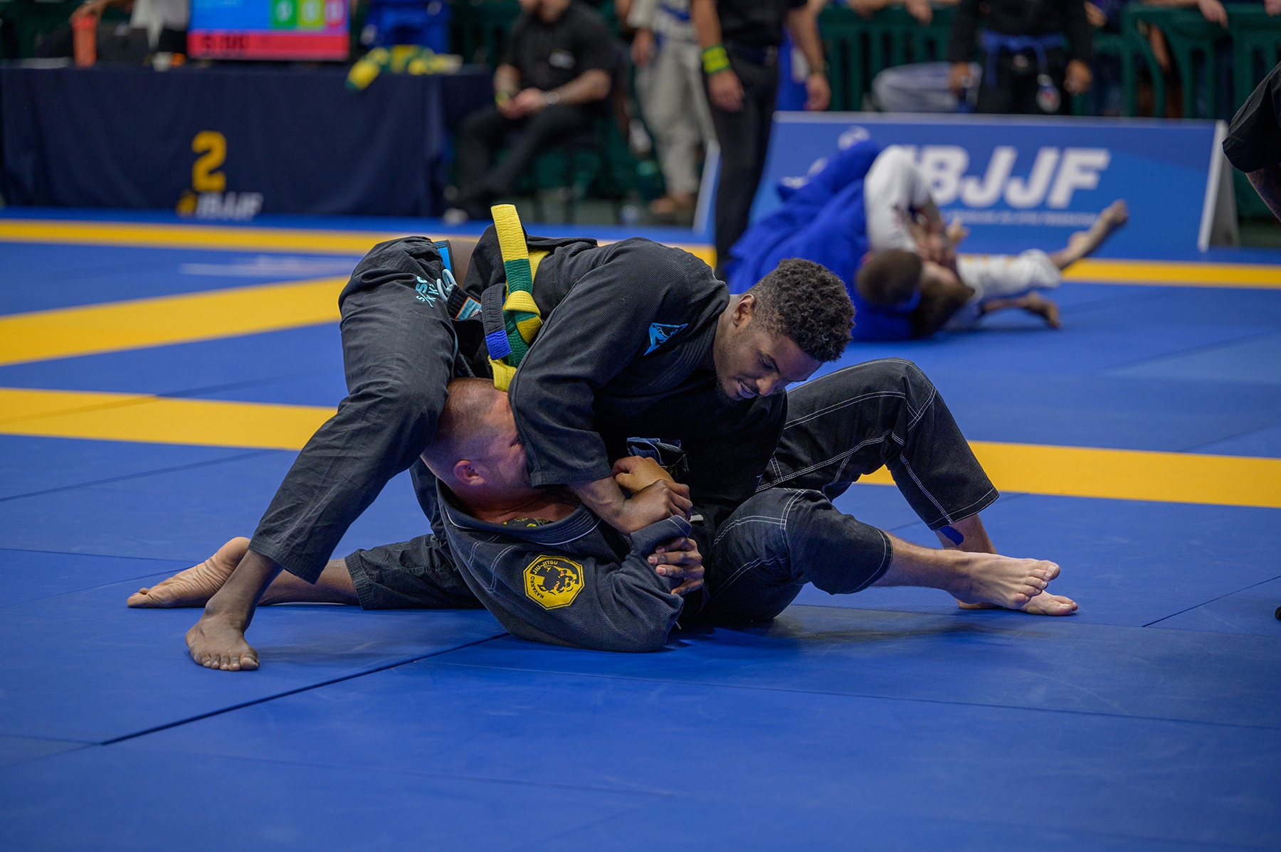 Organisation Mondiale IBJJF — Comment battre un adversaire plus lourd en JJB ? L