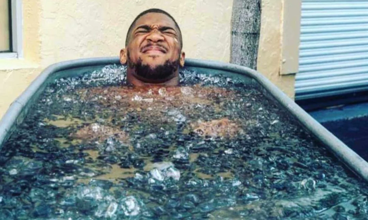 Le bain glacé nouvelle génération : l'arme ultime de récupération des combattants modernes