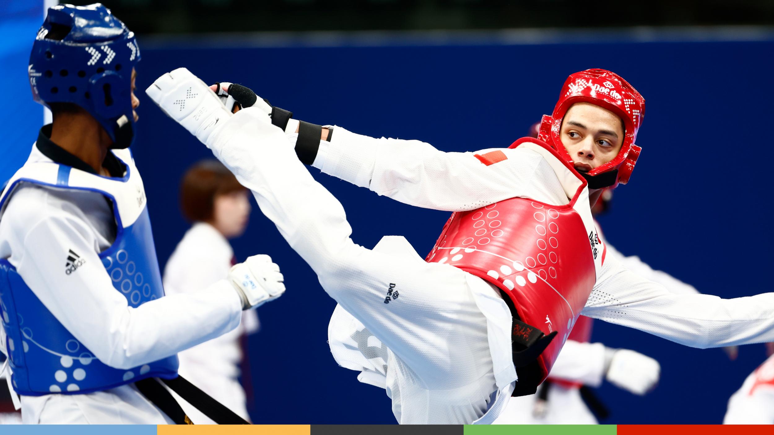 Cyrian Ravet, espoir du taekwondo français, en tenue de l'équipe de France