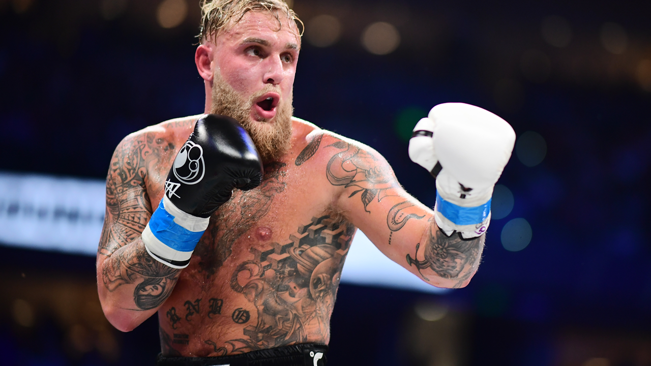 Jake Paul face à face avec Anthony Joshua lors de la pesée officielle