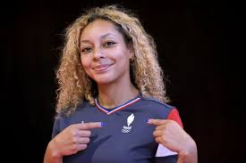 Magda Wiet-Henin au taekwondo, photo de kick lors d'un entraînement