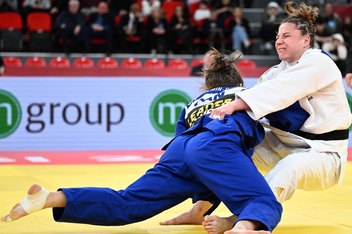 Manon Deketer concentrée avant combat judo équipe de France