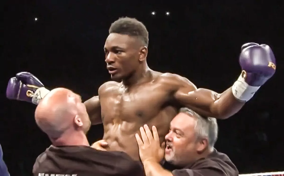Christian Mbilli victoire KO super-moyens 2026