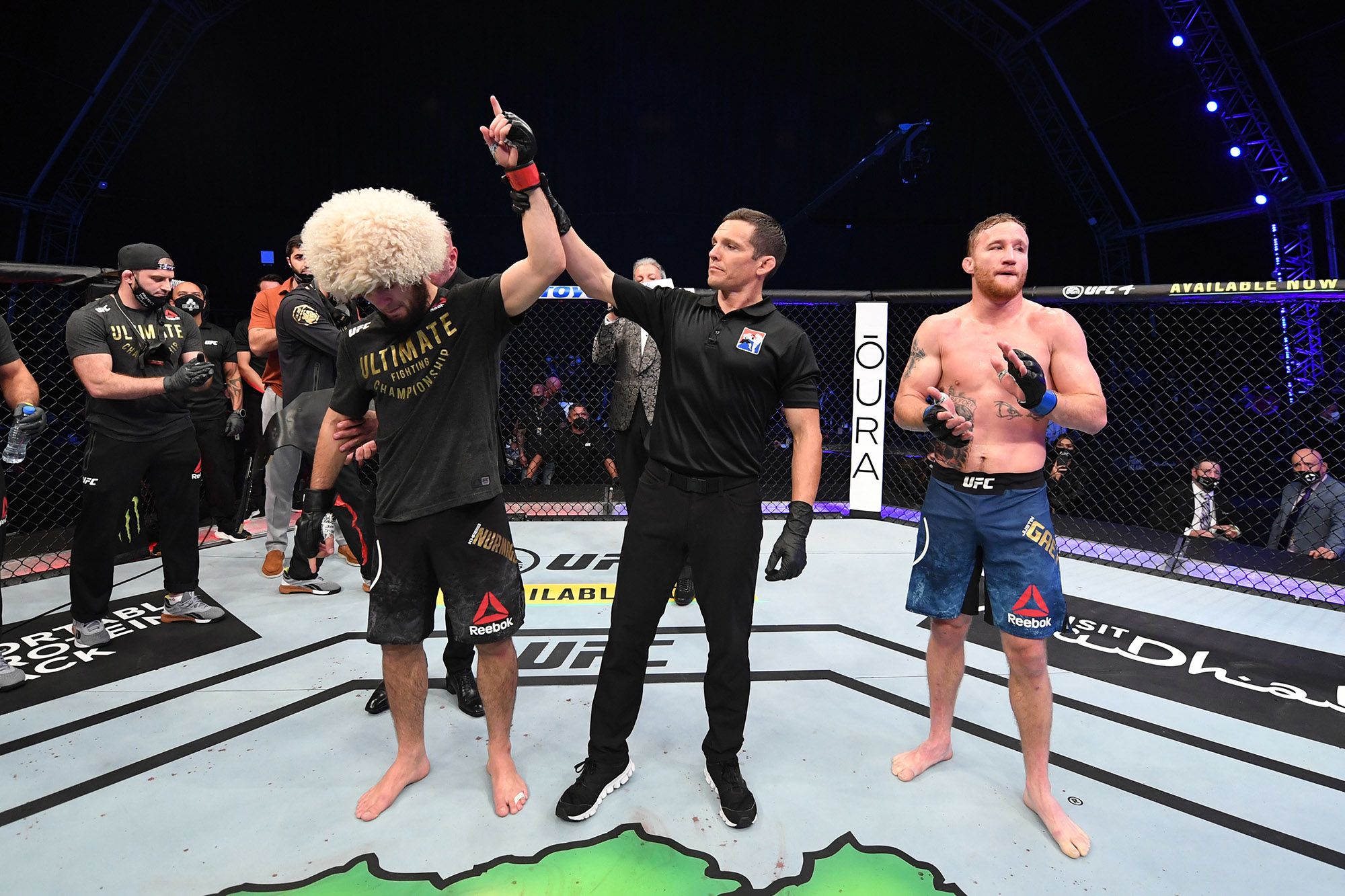 Khabib Nurmagomedov UFC 229 conférence de presse ceinture champion